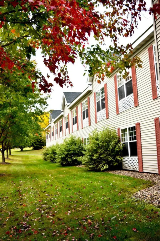 Crossings By Grandstay Inn & Suites