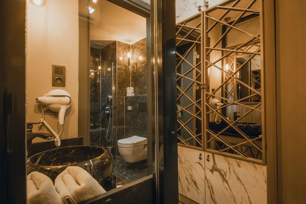 Edrin Hotel