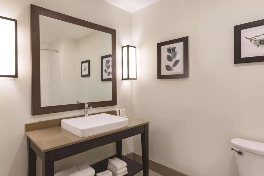 Country Inn & Suites by Radisson, Macon West, GA