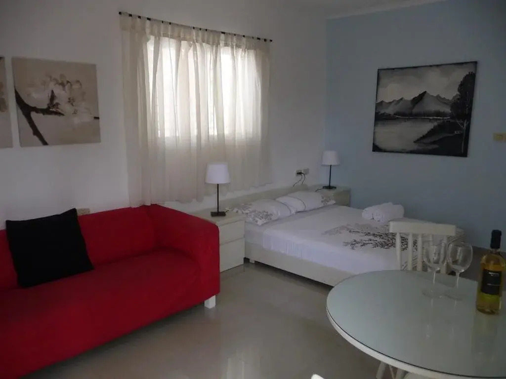 Feel at Home - Vacation Rentals
