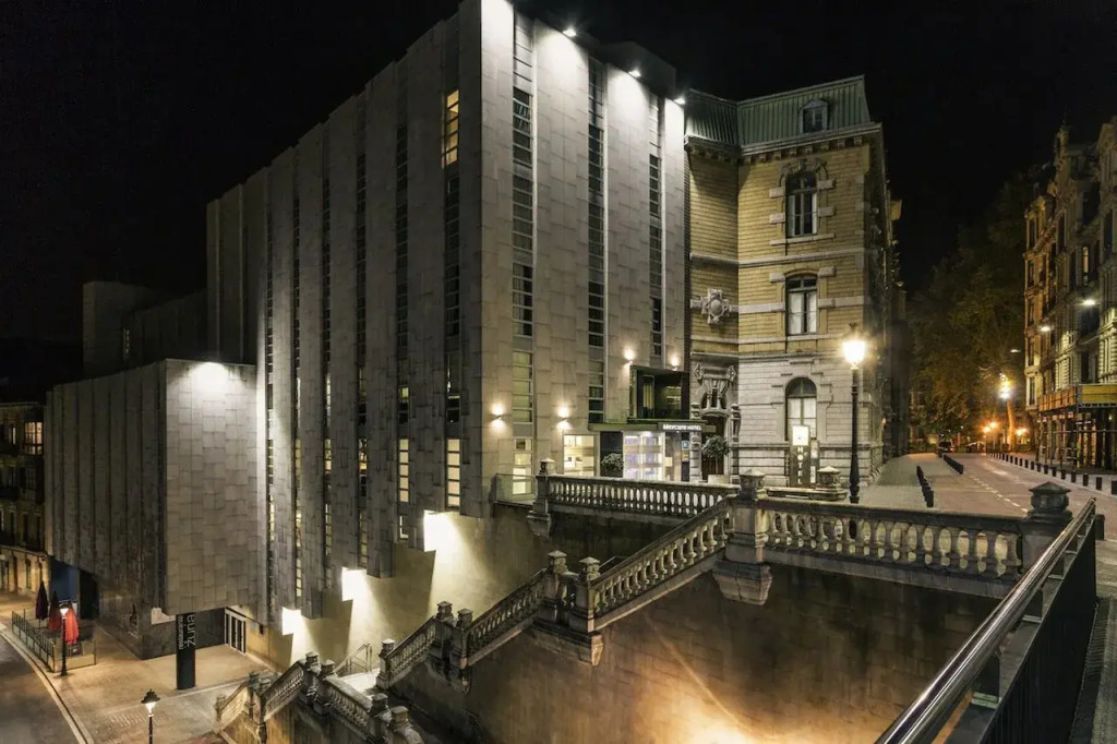 Hotel Mercure Jardines de Albia