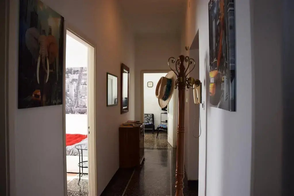 Alexandra Apartment Near Metro