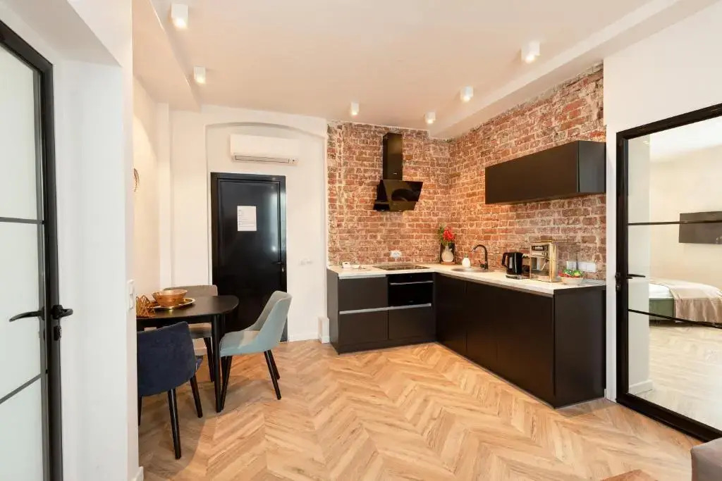 Metropole Apartments Royal Residence
