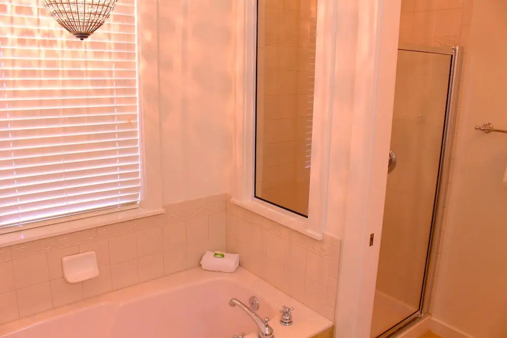 1277 Laurel Grove - 3 Br Home