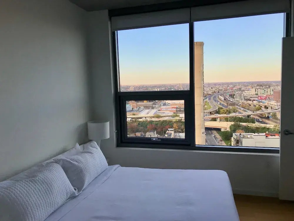 Coral Homes - Designer Penthouse in Old City - "The Apollo" Suite