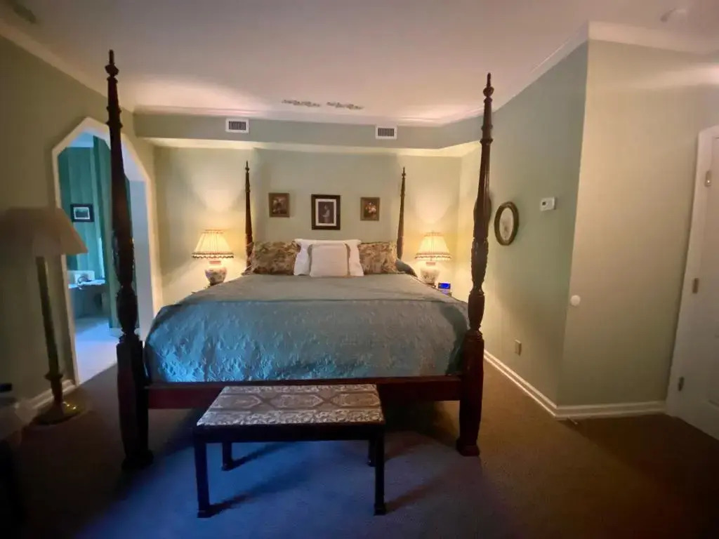 The Cypress Inn