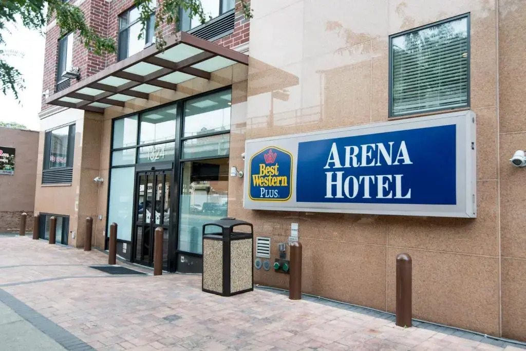 Best Western PLUS Arena Hotel