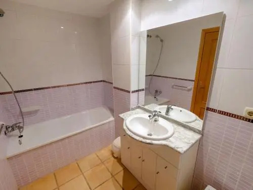 Golf Panoramica apartamento con piscinas , pistas de padel y tenis