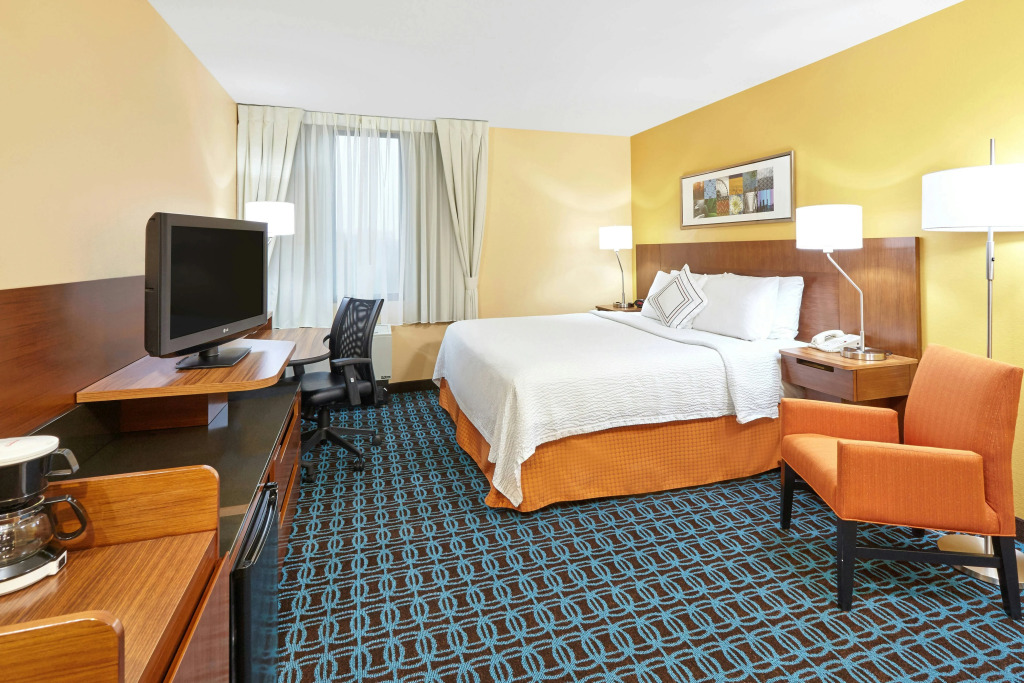 Fairfield Inn and Suites Chicago Lombard