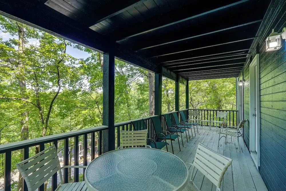 Getaway w/ Hot Tub in Margaritaville Lake Resort!