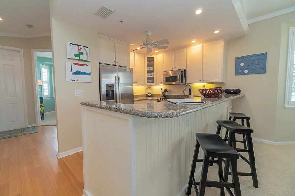 Gulf Three Bedroom Villa by Redawning