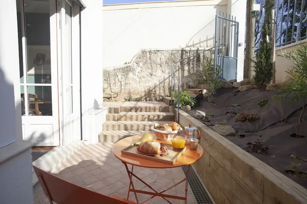 LYONEST chambre dhôtes