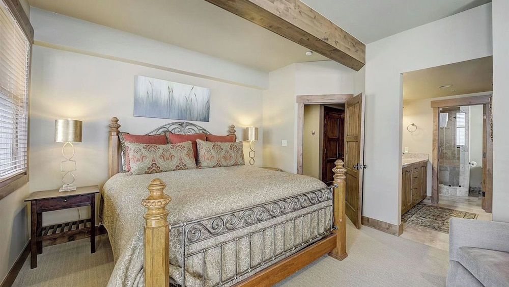 Mont Cervin #21 by Avantstay Luxury Ski in Ski out Home in Park City!