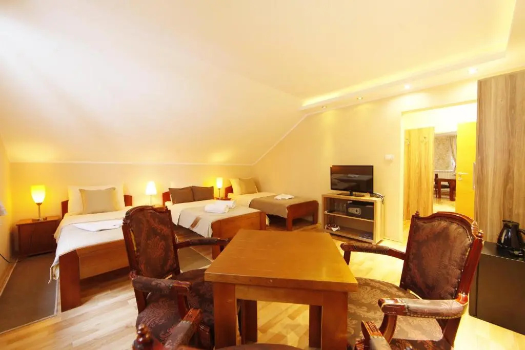 Rooms Konak Mikan