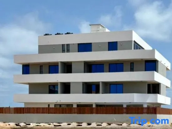 Joli Beach House - Charming Second Floor T1 Center - With Balcony