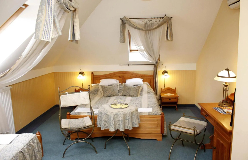 Lévay Villa Hotel