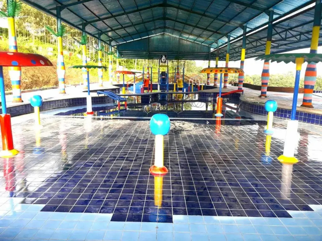 Royal Hotel and Outbound Trawas