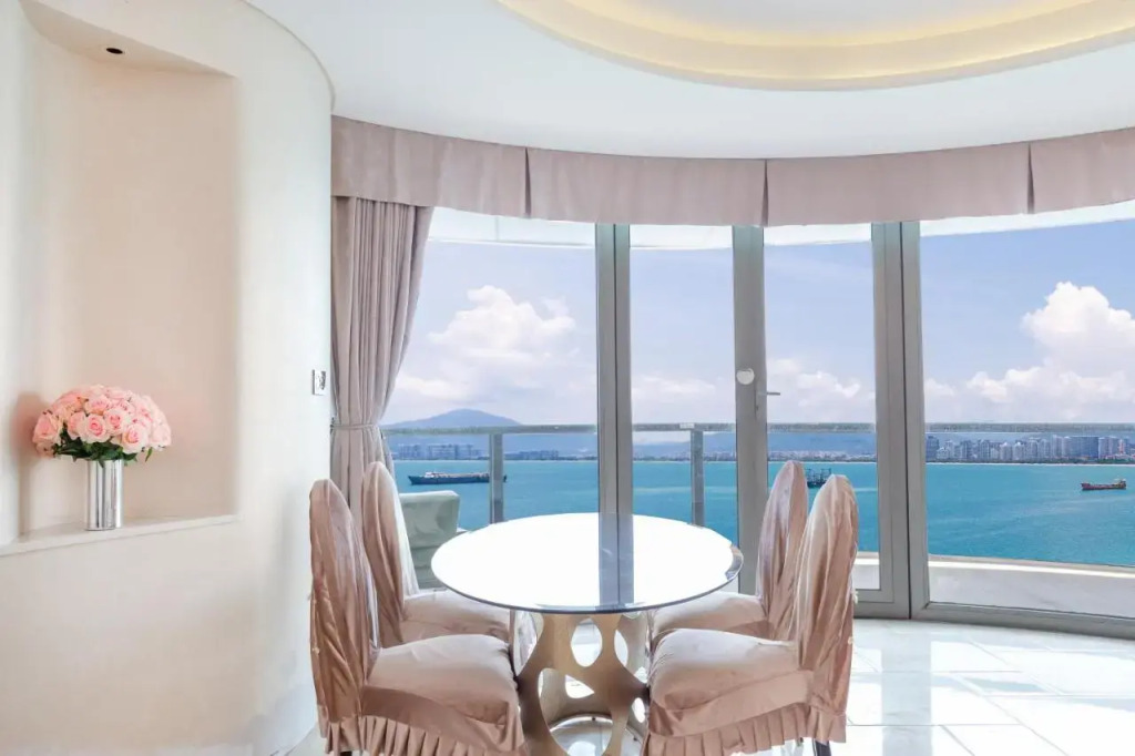 Sanya phoenix island yuejia holiday apartment