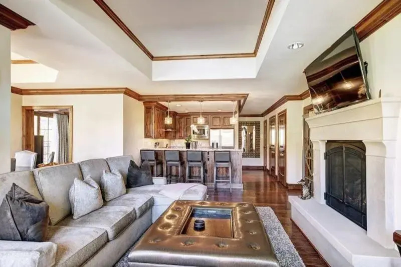 Vail Ritz Carlton 3Bed MtnView