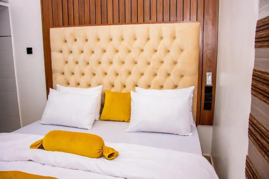 NIFEWAT APARTMENT,Bris suite 1bedroom apartment gym, Netflix,WiFi