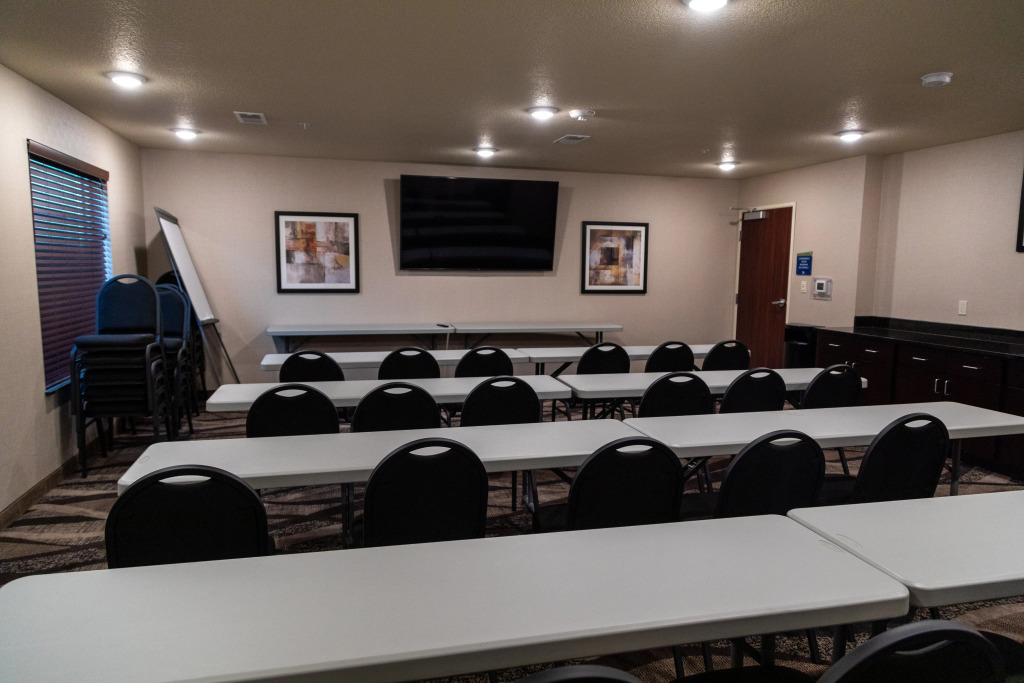 Cobblestone Inn & Suites -Springfield