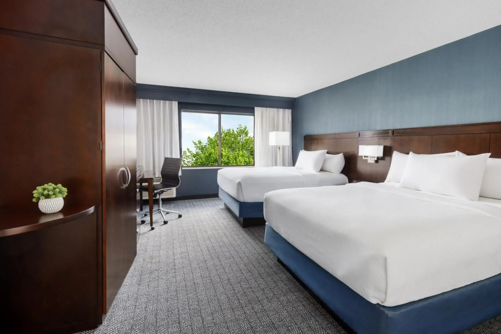 Courtyard by Marriott Manchester-Boston Regional Airport