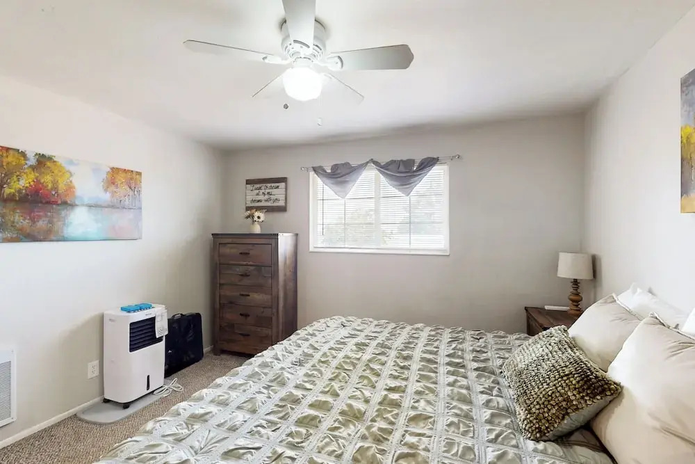 History, Hikes & Cozy Nights: Parowan Gem w/ Deck!