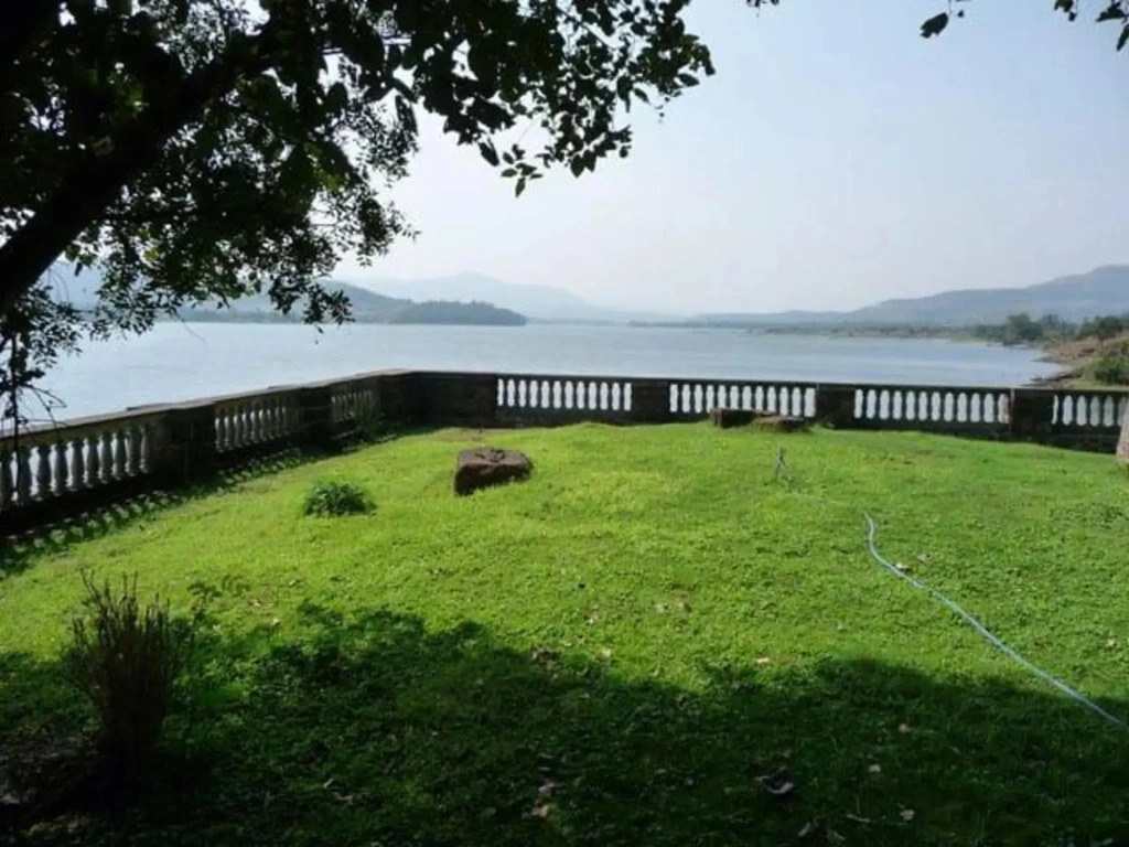 The Lakewoods Retreat