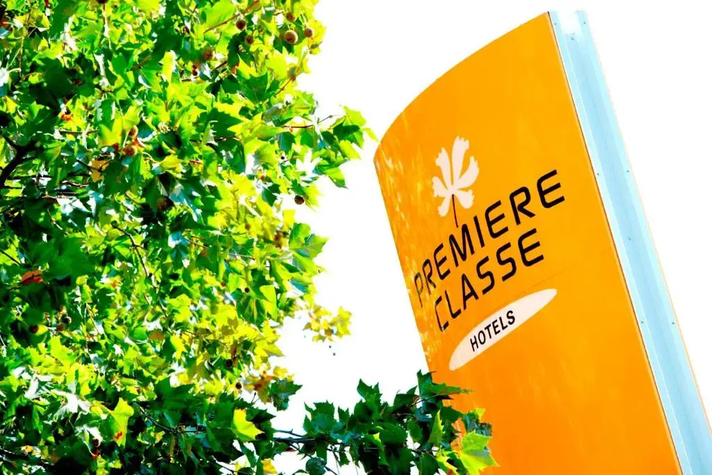 Première Classe Roissy - Aéroport CDG - Le Mesnil-Amelot