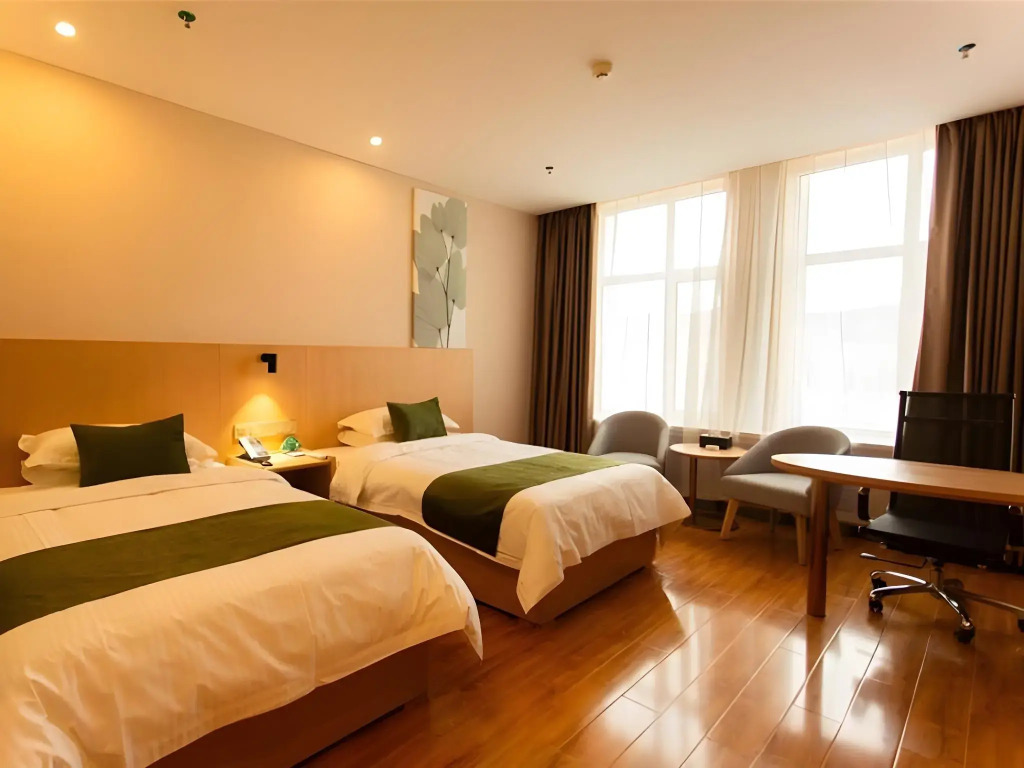 GreenTree Inn Pingliang Jinding Times Square