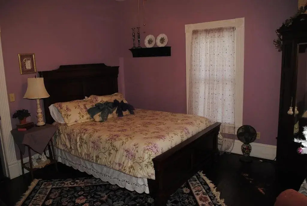 Swann Hotel Bed & Breakfast
