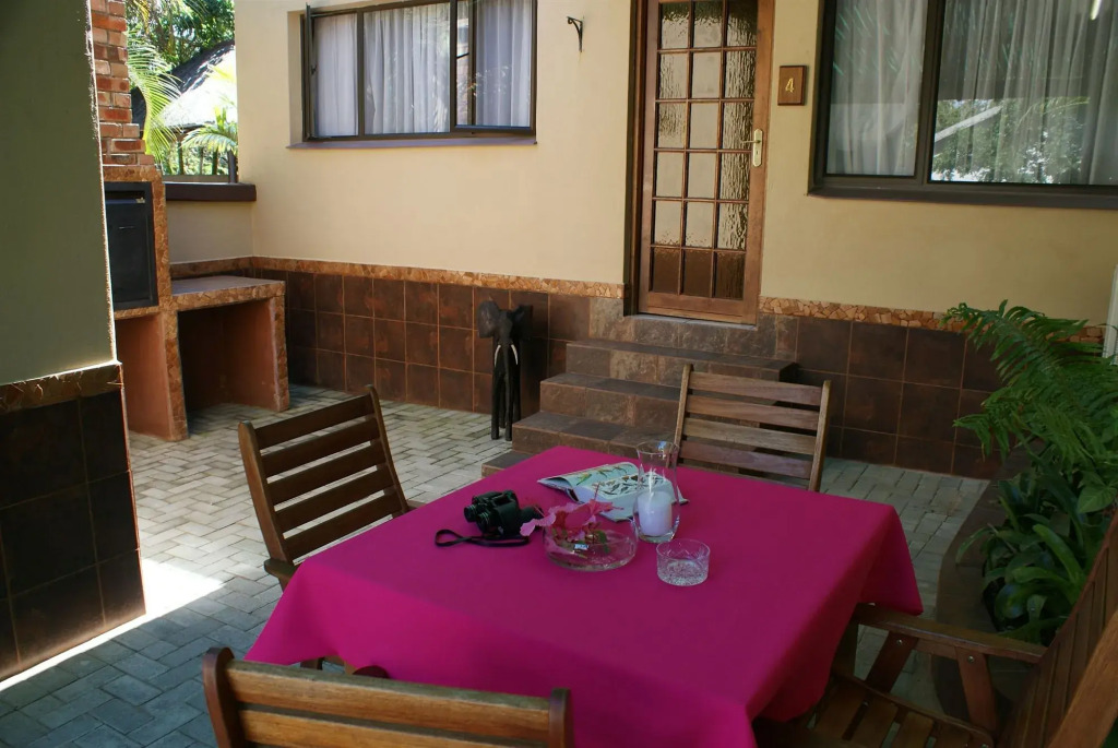 Ndiza Lodge and Cabanas