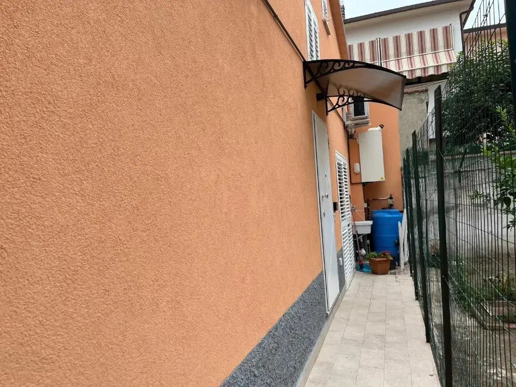 Guest House All83