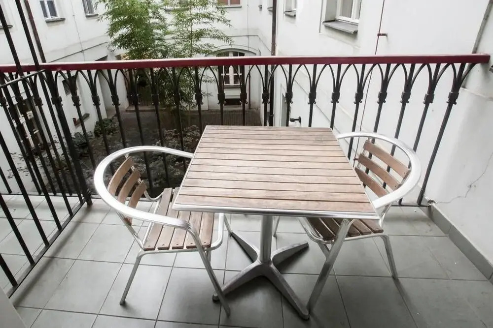 Beautiful Apartment Near Charles Bridge