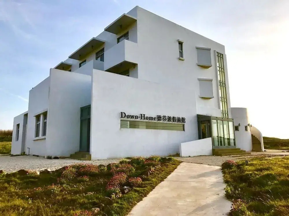 Down-Home Hotel