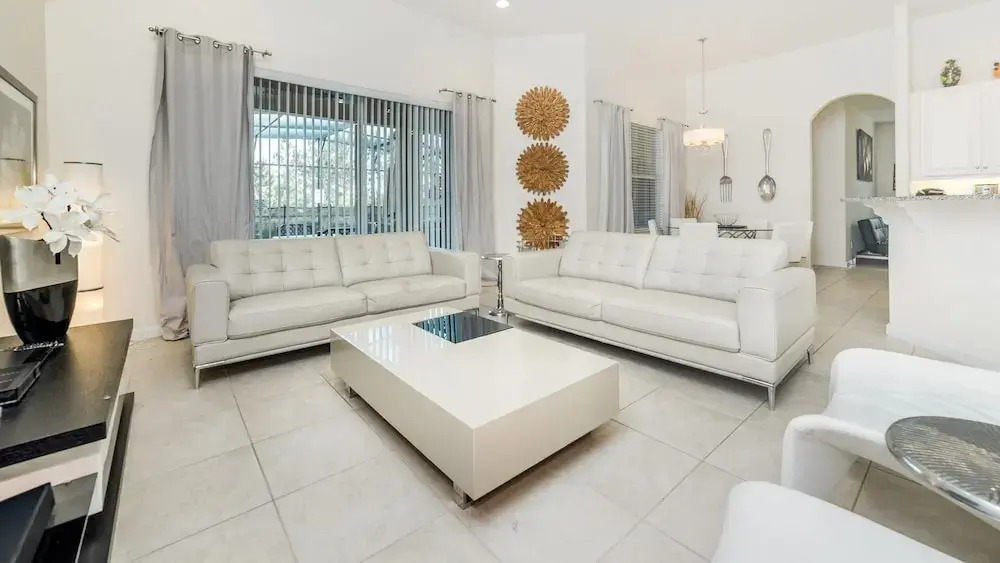 4079 oak Tree Drive