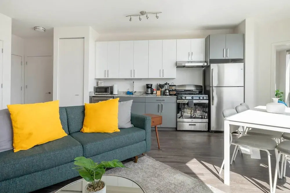 New & Modern  Lux City Escape