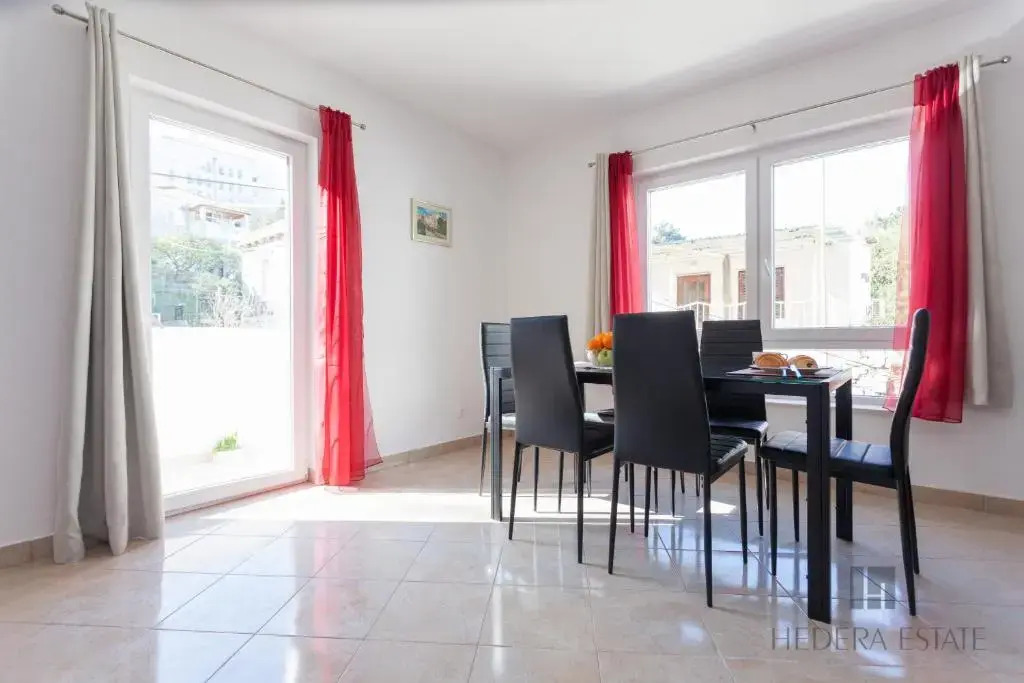 Apartment Rufescens A47