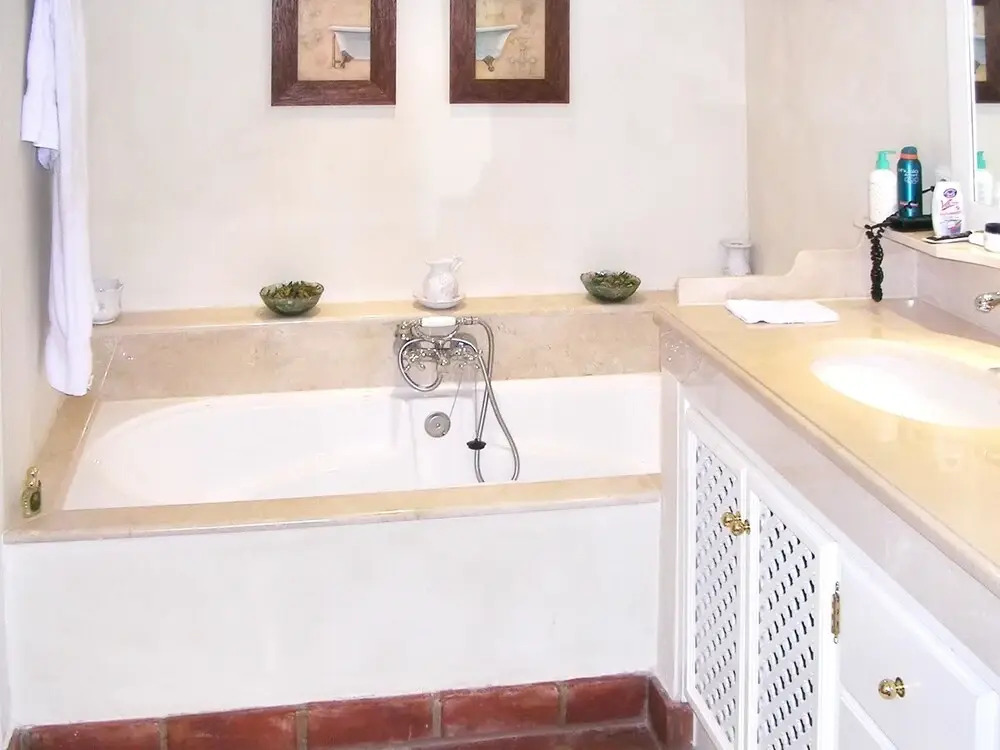 House With 4 Bedrooms in Mijas Costa, With Wonderful sea View, Pool Ac