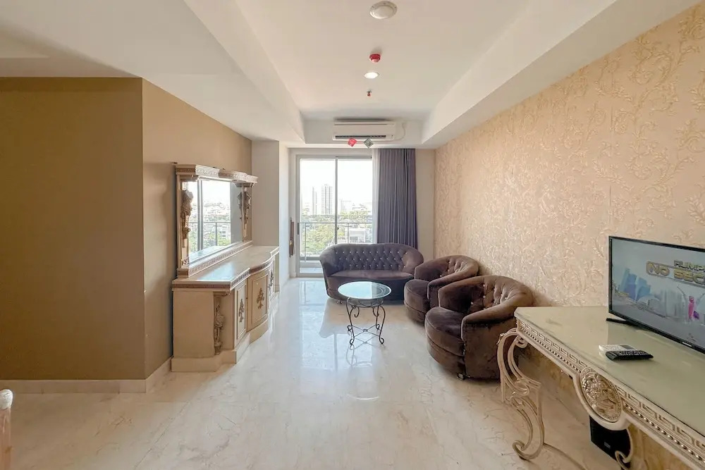 Nice 3Br Connected To Mall At Grand Sungkono Lagoon Apartment