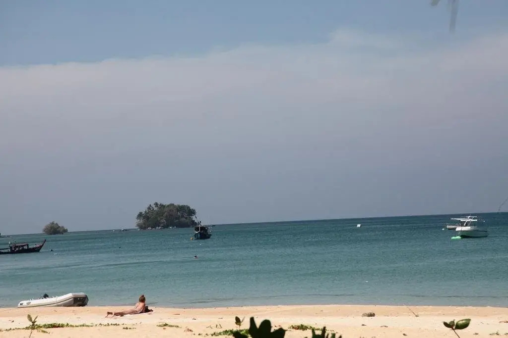 Naiyang Seaview Place Resort