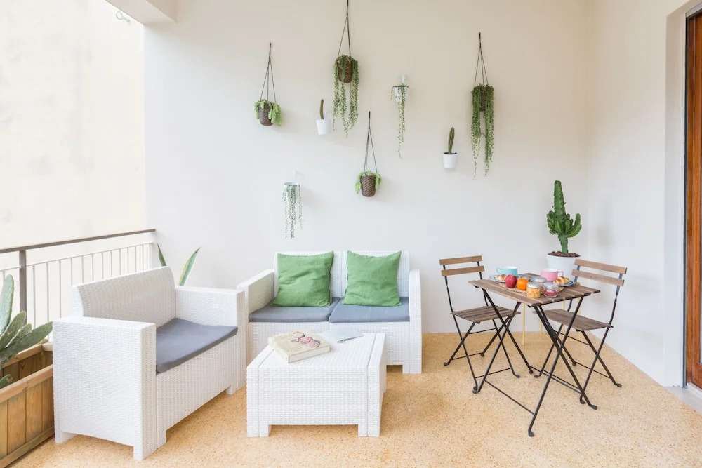 SorrentoVibes - Luxury Four Bedroom Home with Amazing Terraces in Sorrento