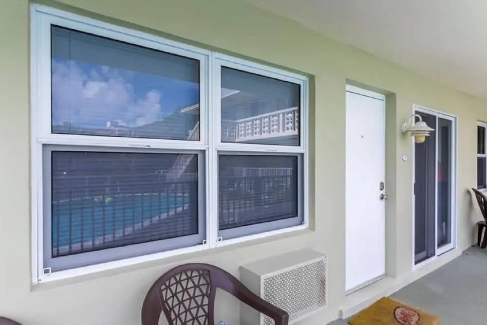 Mid Mari - Gorgeous Nautical Condo Near Beach, Shops & Restaurants- Condo 105