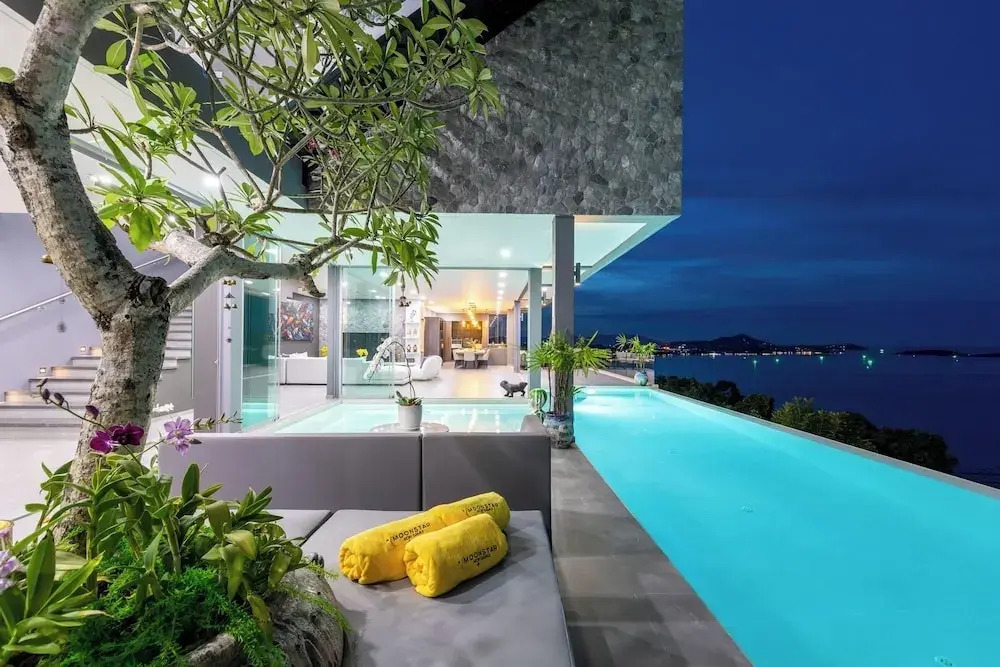 Villa Moonstar