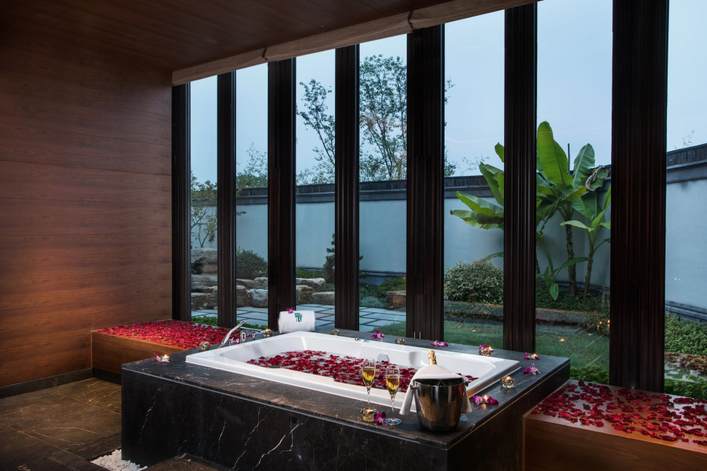 Banyan Tree Anji