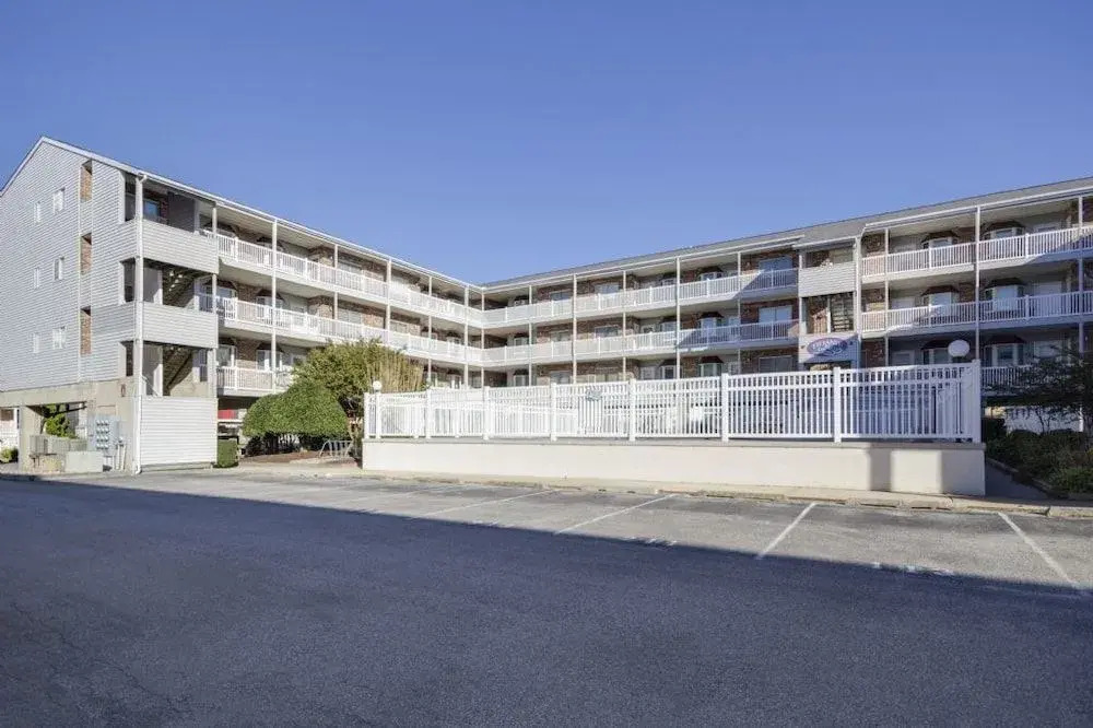 Tiffanie By The Sea D322 - 2 Br Condo