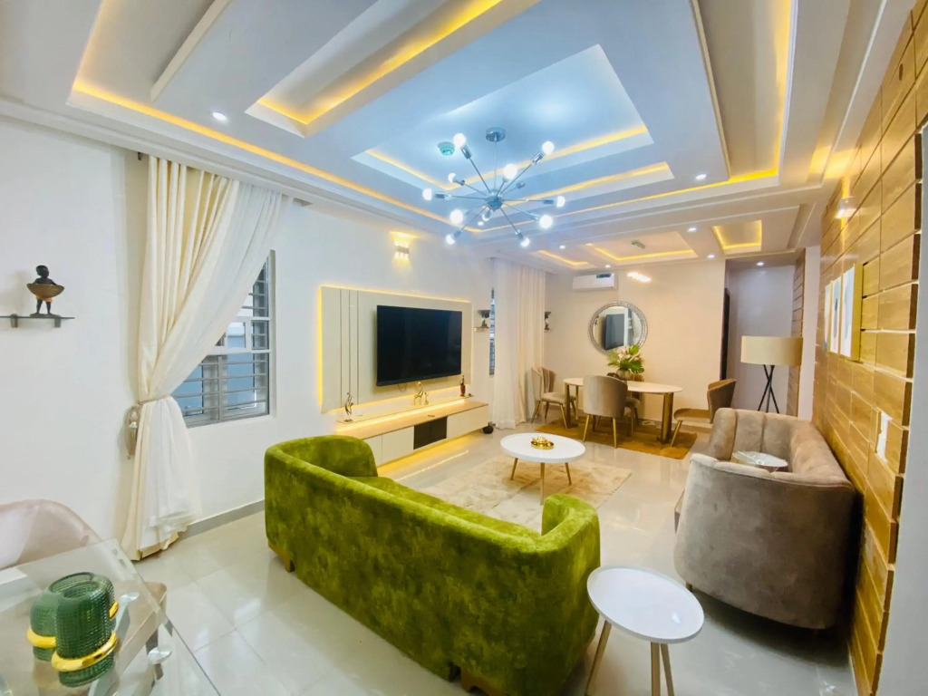 Shortlethomes - 5 Star Short let Apartment in Ikate