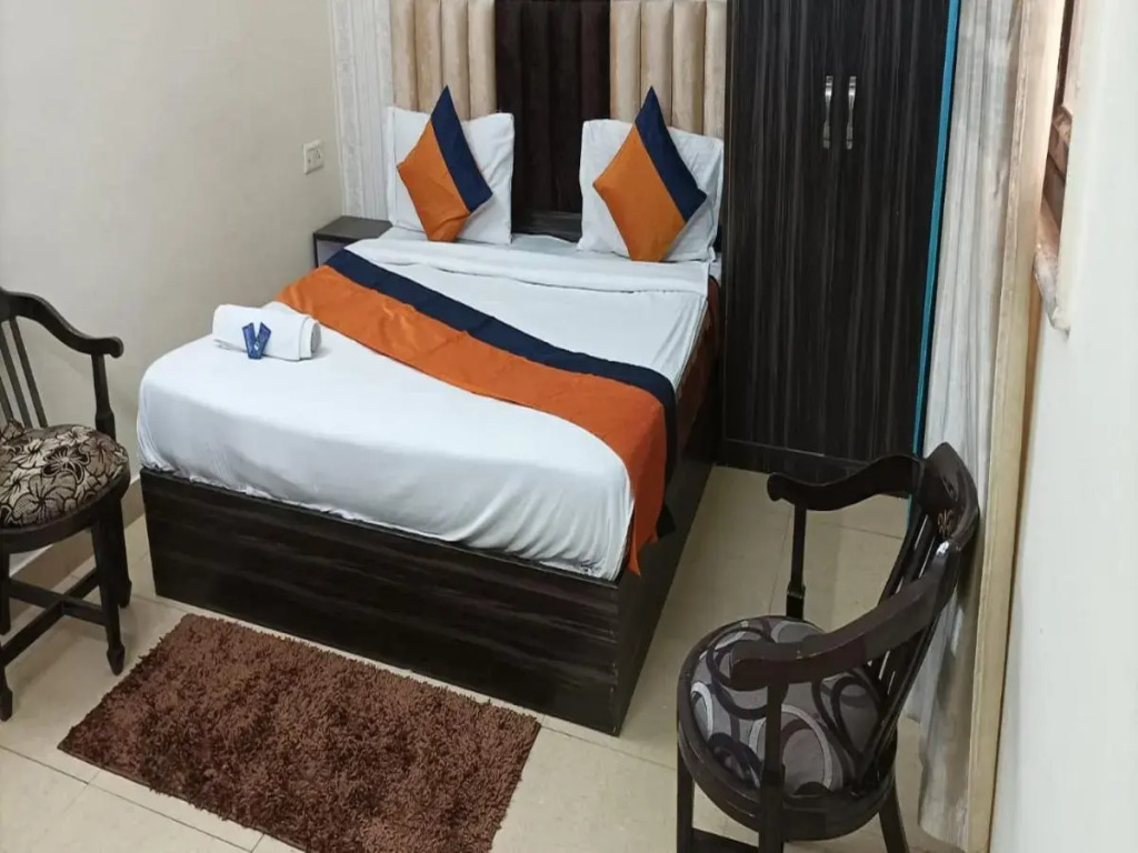 Staygo Hotel Near Haridwar Railway station