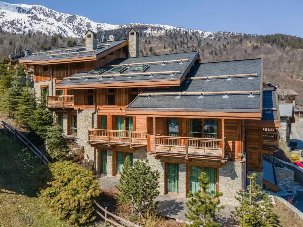 Chalet de luxe avec espace bien-être à Méribel, demi-pension incluse - FR-1-566-44