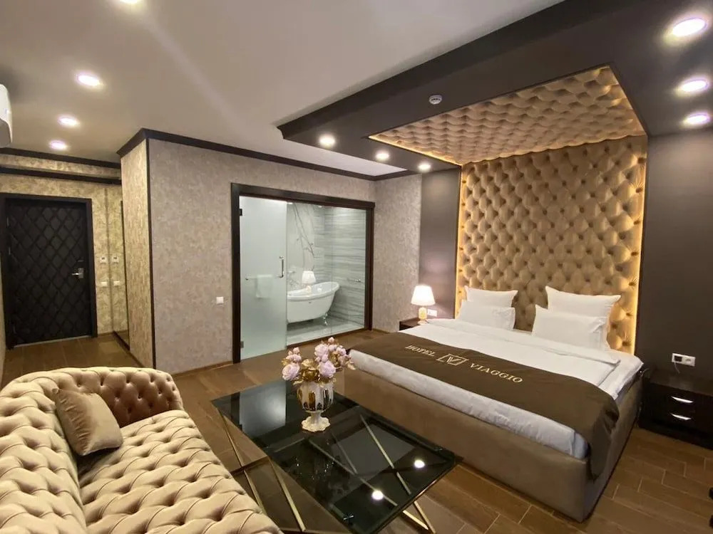 V hotel & tours